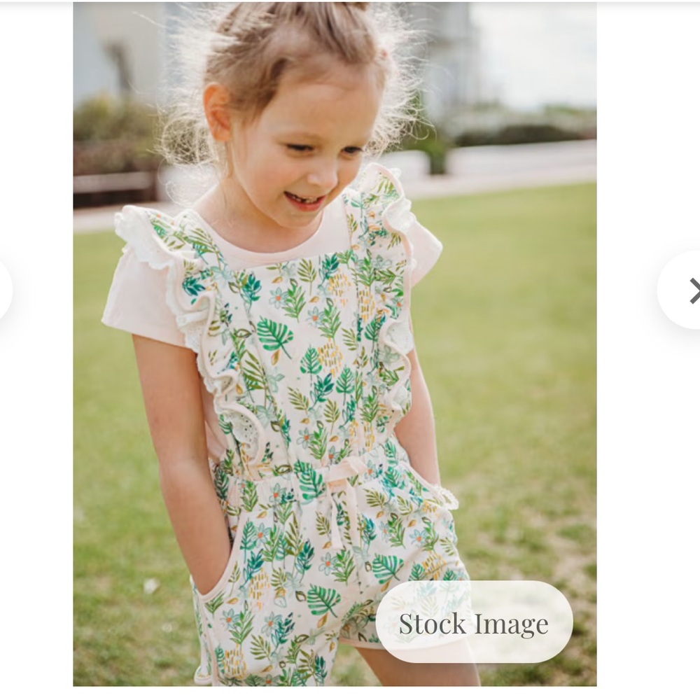 Love & Grow Girls size 6 NWT Gorgeous floral pinafore romper